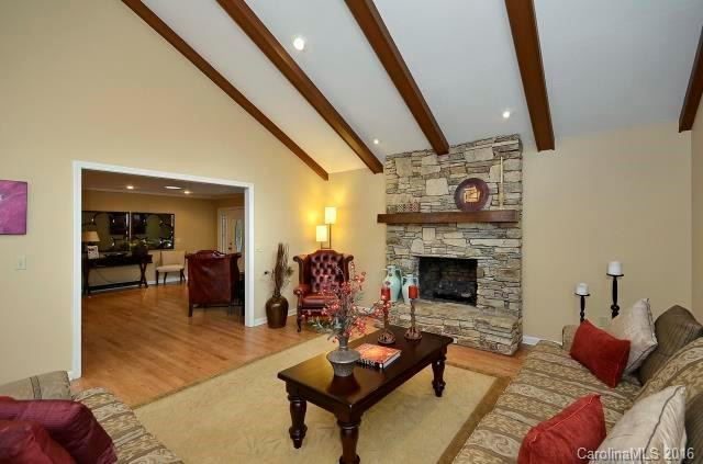 288 Roberts Drive - Photo 9