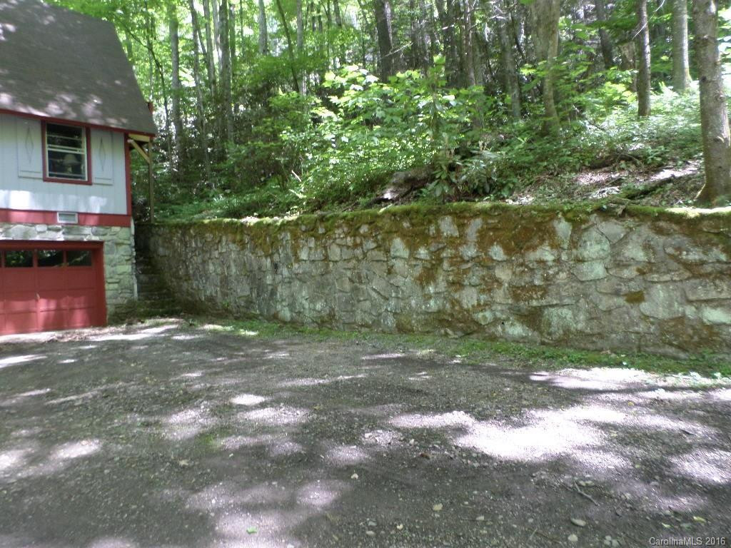 1743 Dogwood Drive - Photo 2