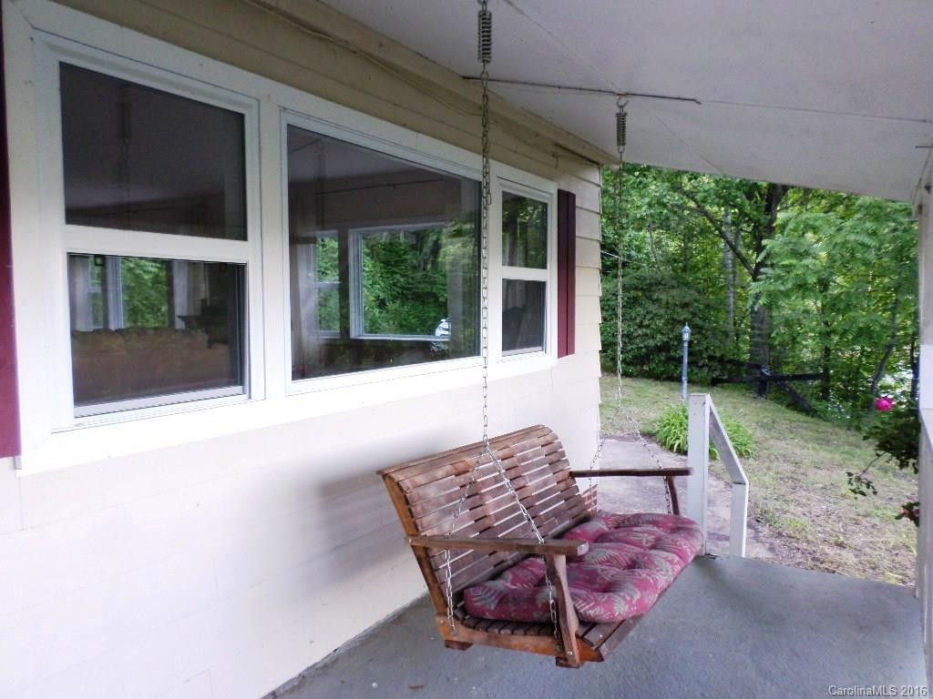 85 Lookout Lane