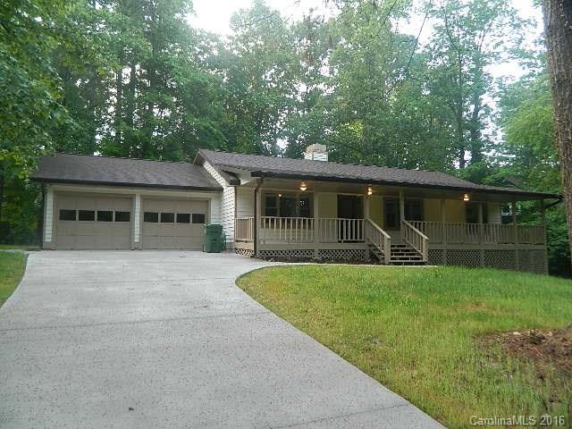 7 Greenleaf Road - Photo 3