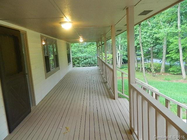 7 Greenleaf Road - Photo 4
