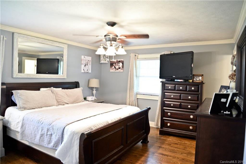 98 Greenwood Forest Drive - Photo 14