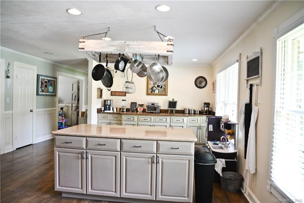 98 Greenwood Forest Drive - Photo 5