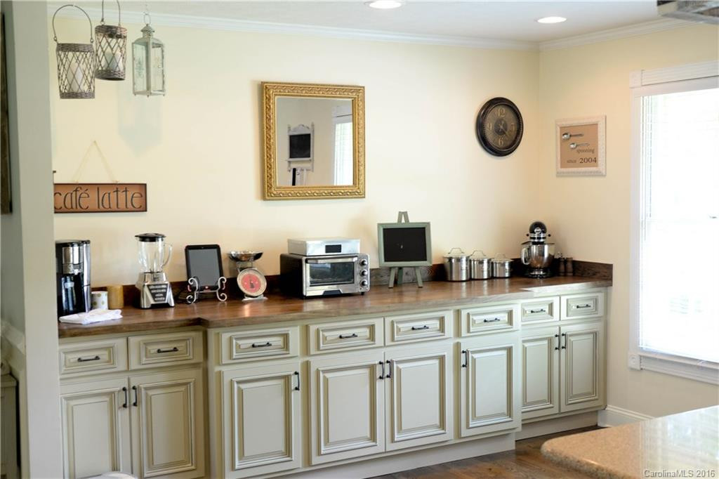 98 Greenwood Forest Drive - Photo 7