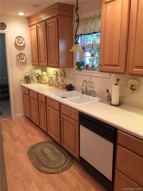 20 Moore Circle - Photo 4