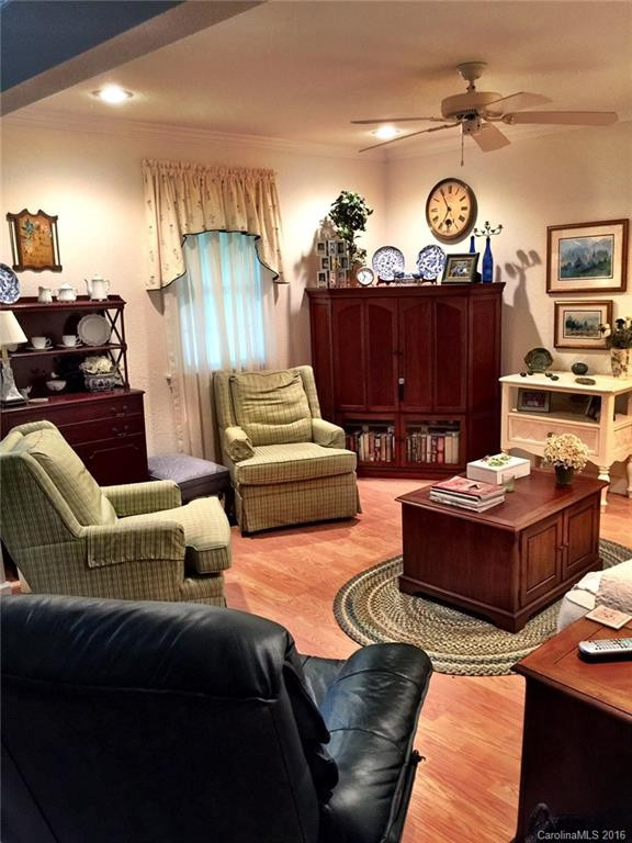 20 Moore Circle - Photo 6