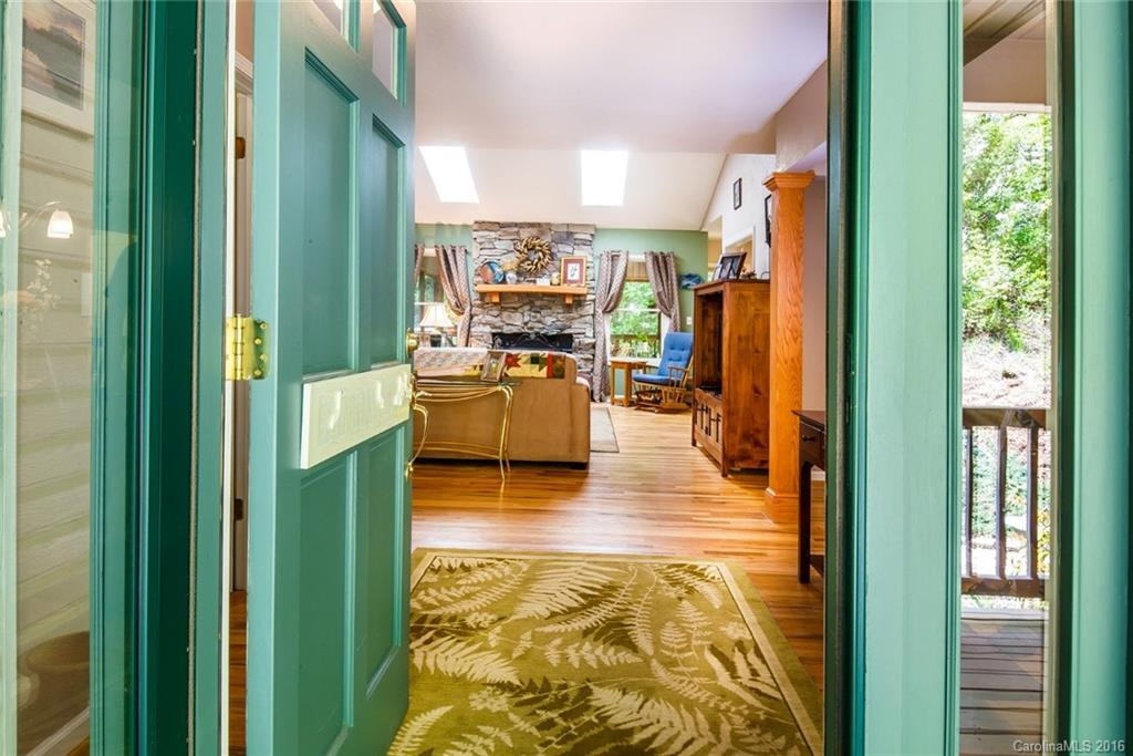 1181 Soquili Drive - Photo 2