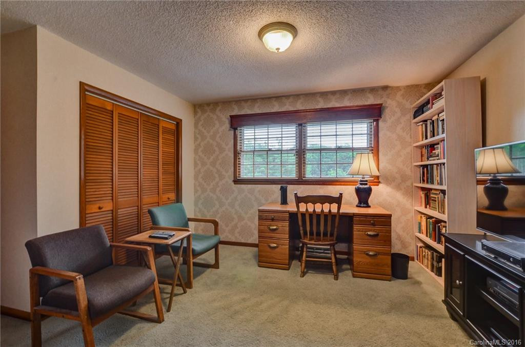 34 Sheppard Drive - Photo 10