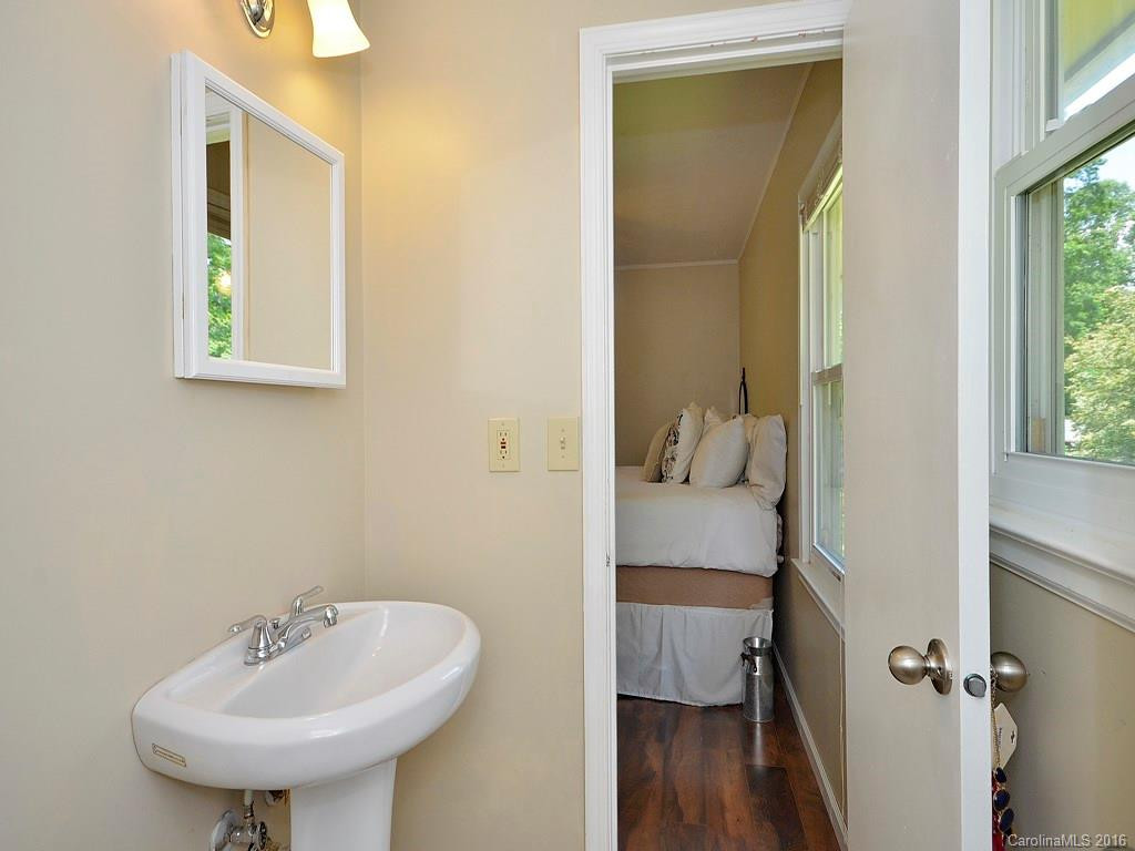 409 Oklahoma Avenue - Photo 12