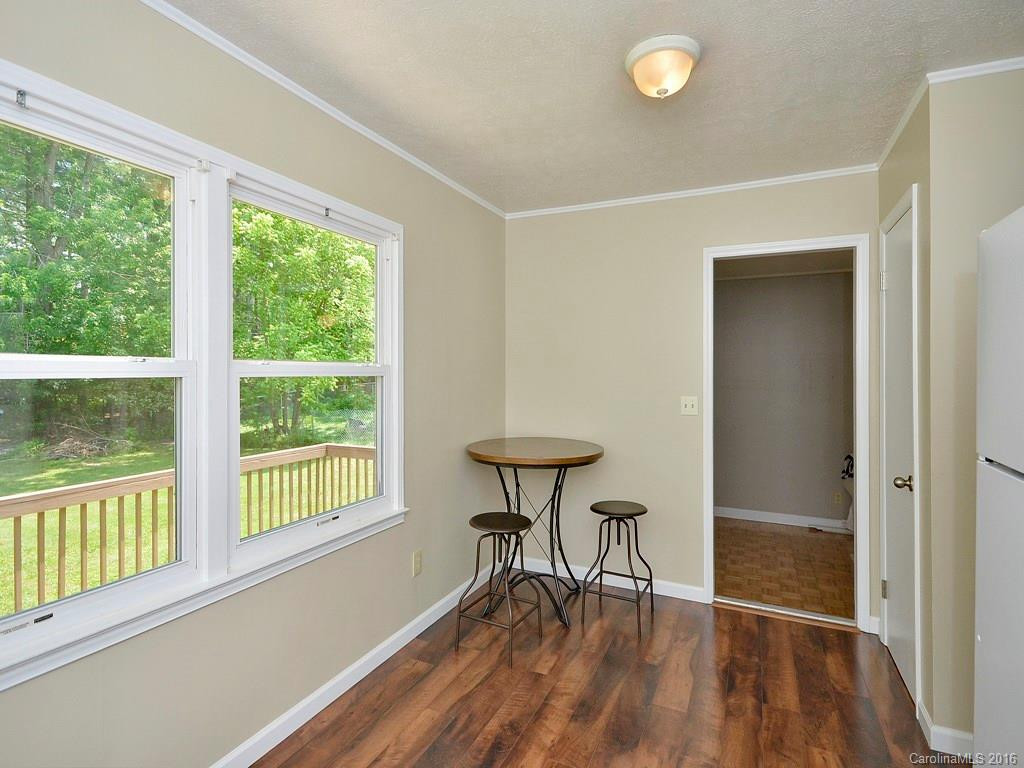 409 Oklahoma Avenue - Photo 5