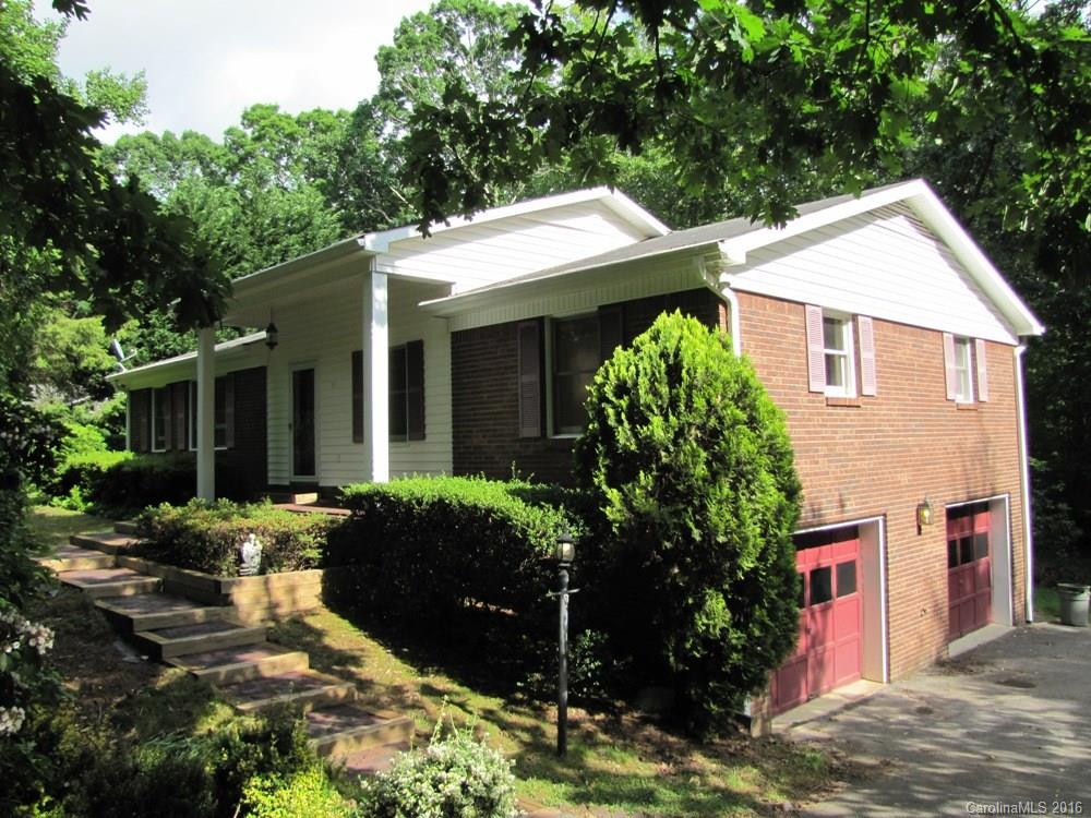 258 Foxhunt Lane