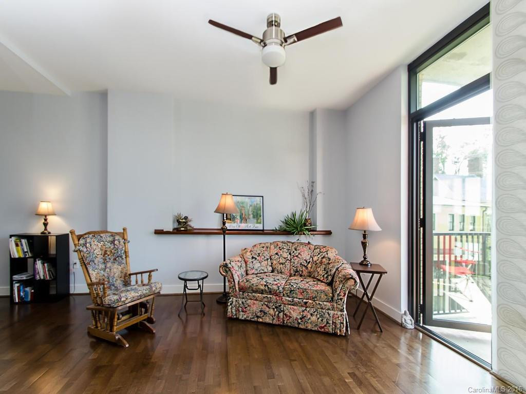 60 market Street #302 - Photo 4