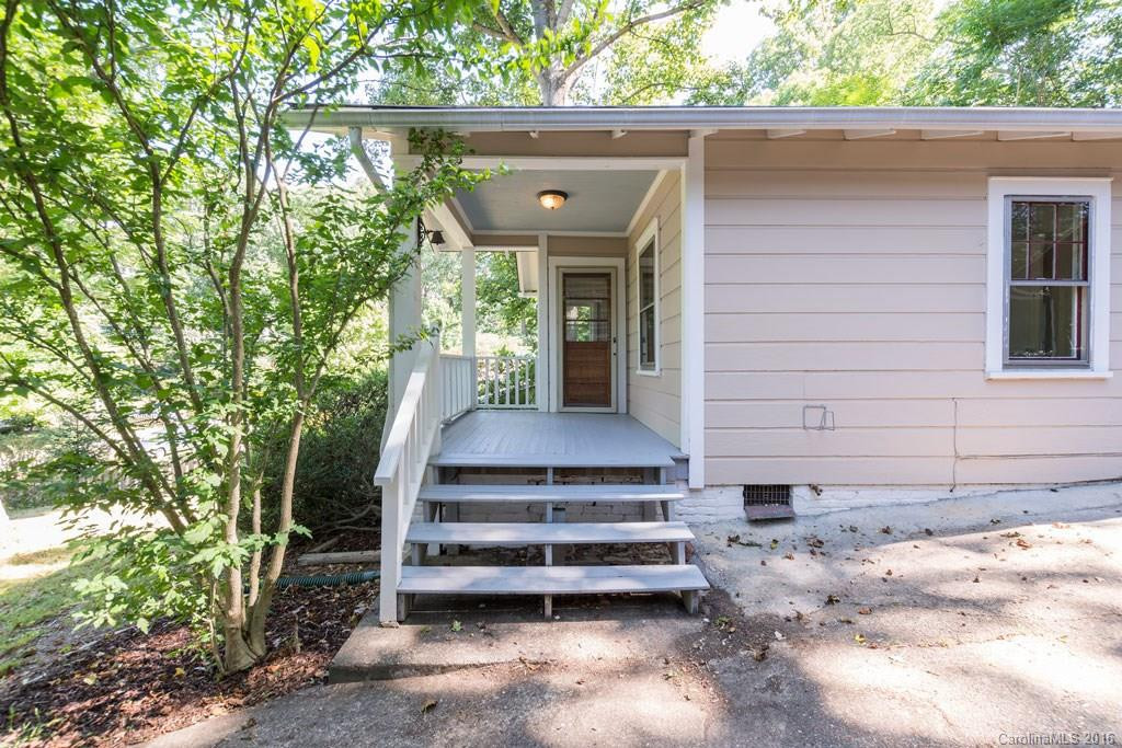 11 Lee Avenue - Photo 2