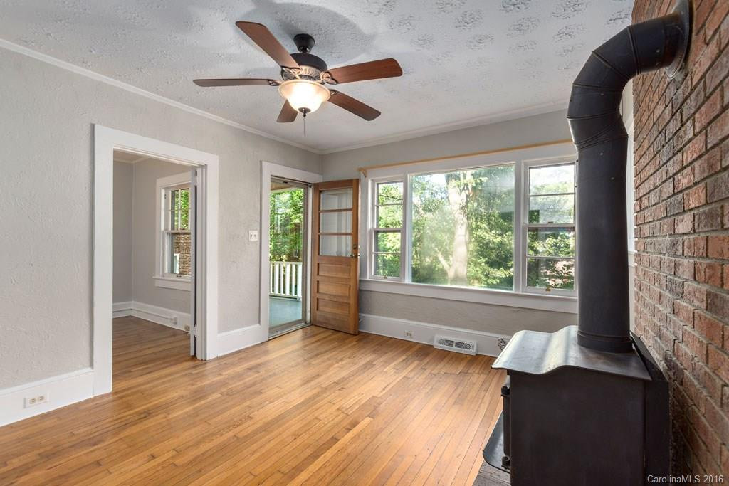 11 Lee Avenue - Photo 4