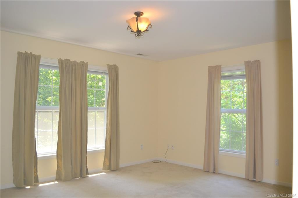 1 Pickwick Road - Photo 16