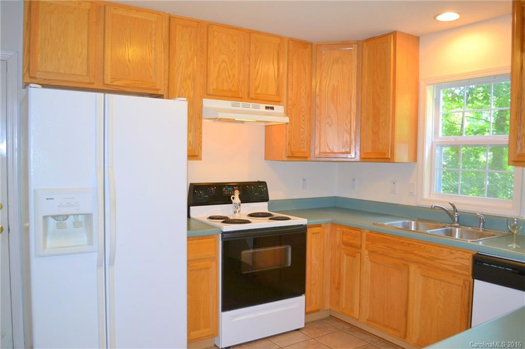 1 Pickwick Road - Photo 3