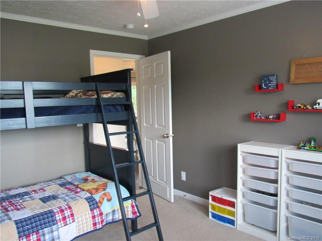 201 Ladybug Lane - Photo 11