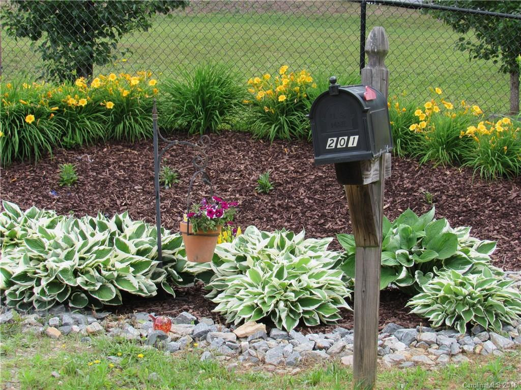 201 Ladybug Lane - Photo 21