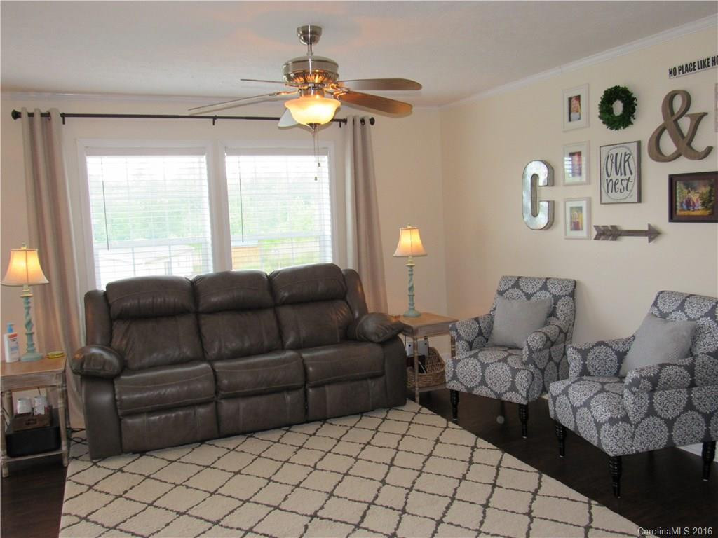 201 Ladybug Lane - Photo 7