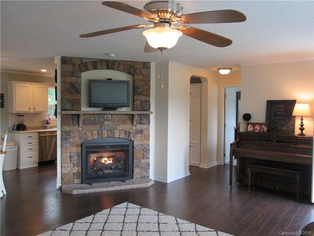 201 Ladybug Lane - Photo 9
