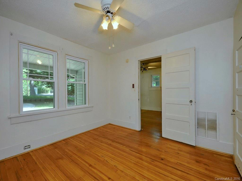 365 Fairview Road - Photo 2