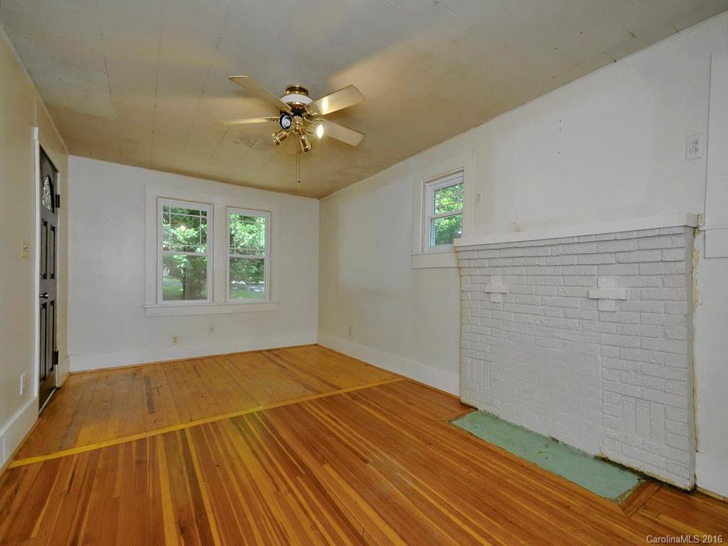 365 Fairview Road - Photo 4