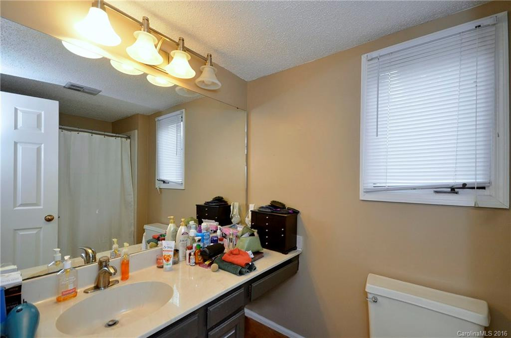8 Village Drive #8 - Photo 13