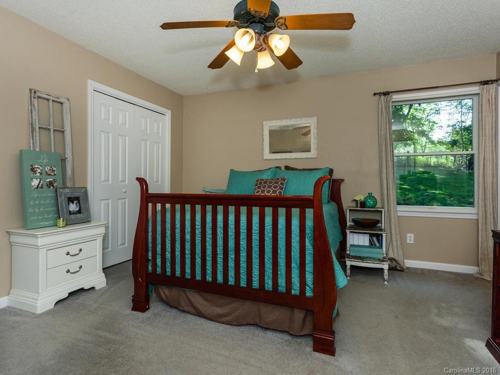 324 Fountain Trace Drive - Photo 12
