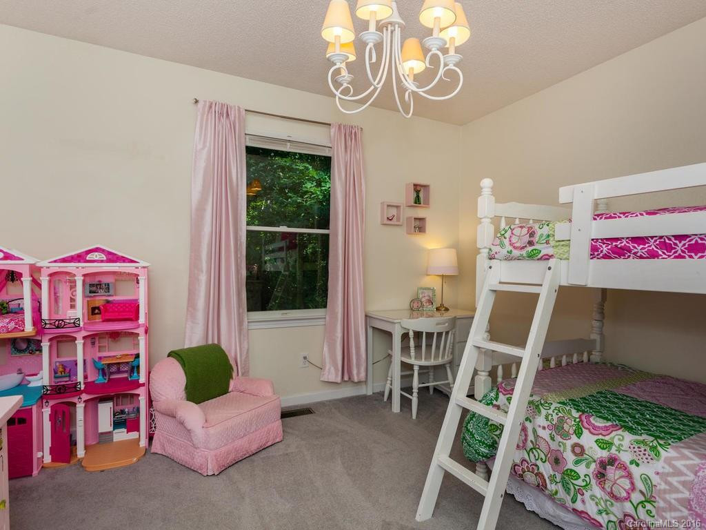 324 Fountain Trace Drive - Photo 15