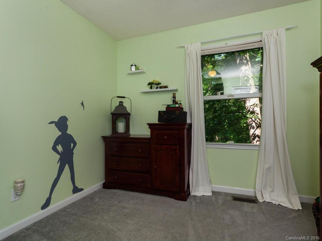 324 Fountain Trace Drive - Photo 16
