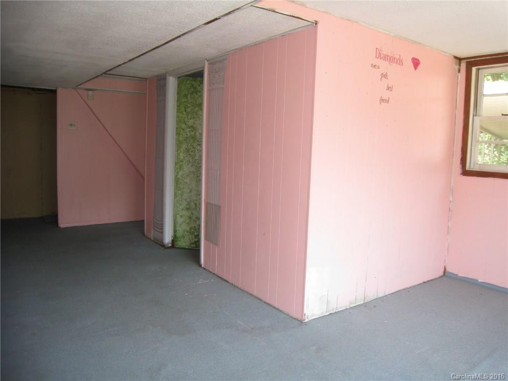 4 Chateau Place #19 - Photo 15