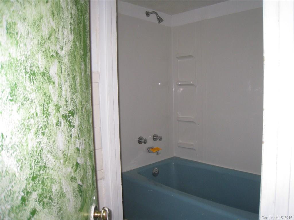 4 Chateau Place #19 - Photo 16