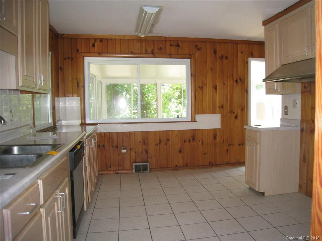 4 Chateau Place #19 - Photo 4