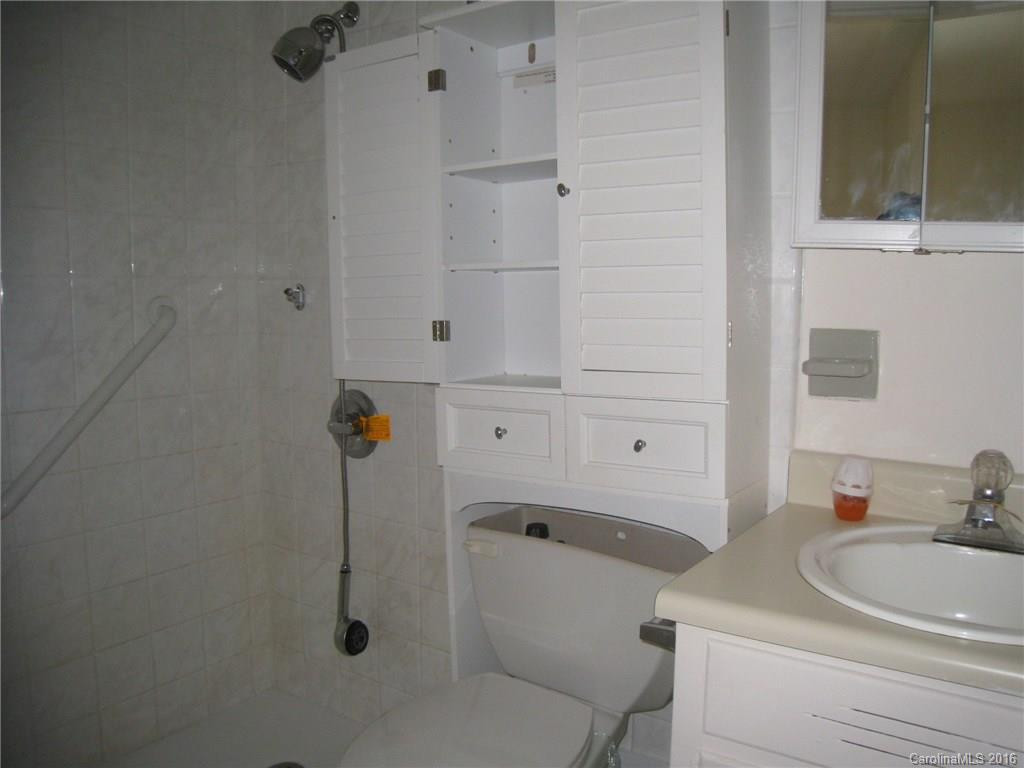 4 Chateau Place #19 - Photo 7