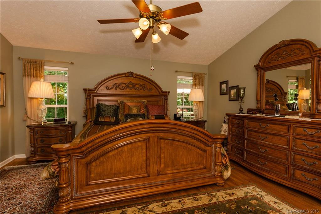 22 Old Applewood Lane #22 - Photo 12
