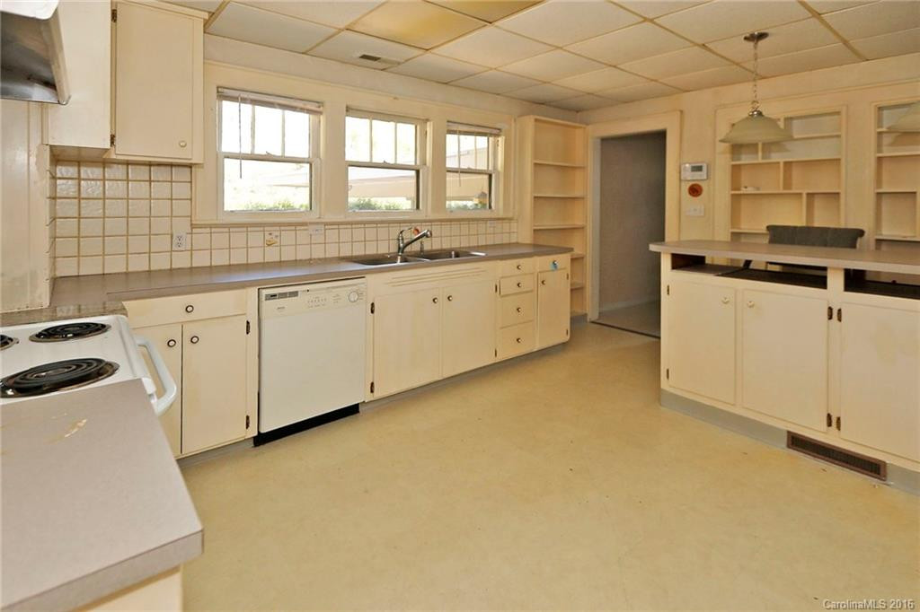 671 Brown Avenue - Photo 15