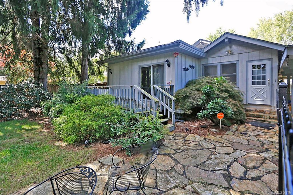 671 Brown Avenue - Photo 3
