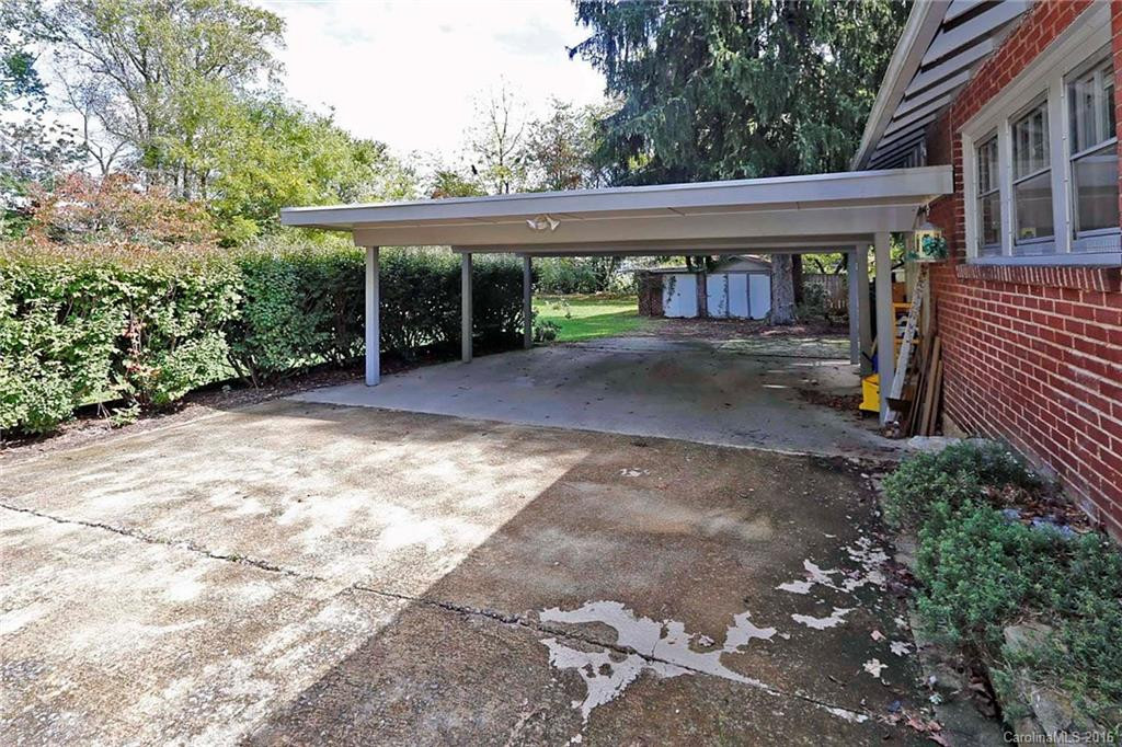 671 Brown Avenue - Photo 4