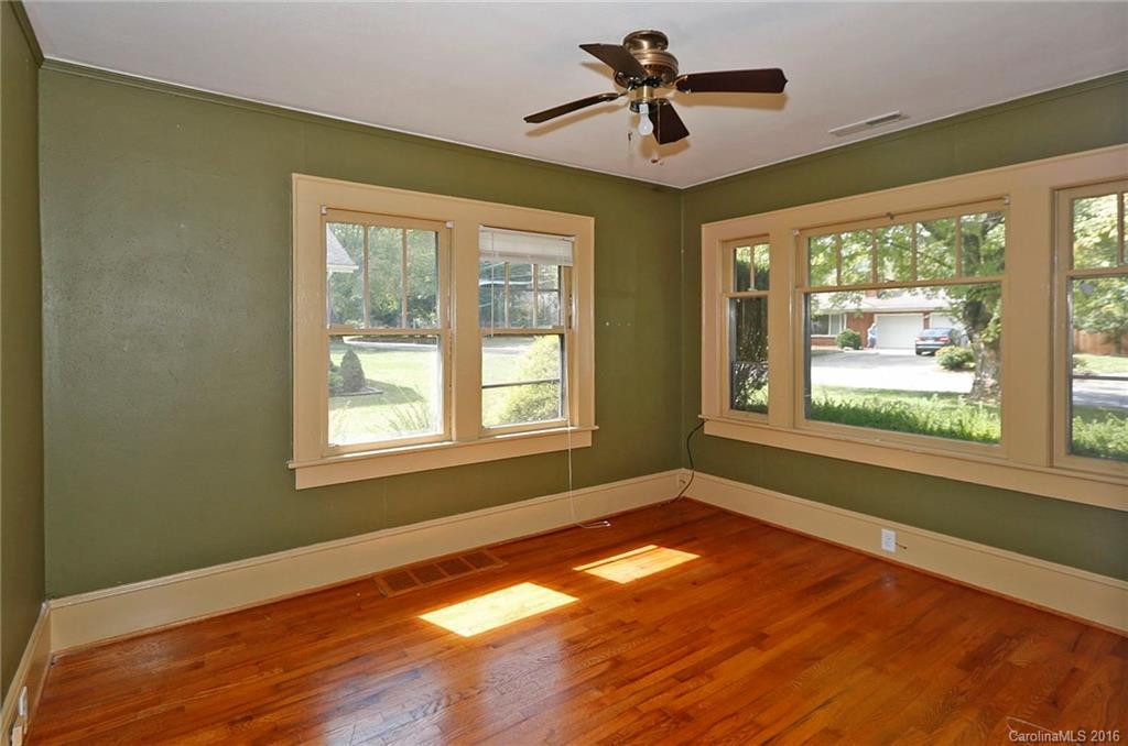 671 Brown Avenue - Photo 6
