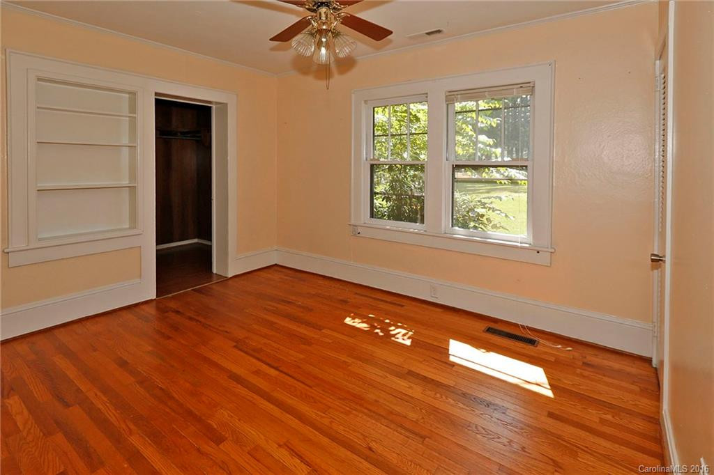671 Brown Avenue - Photo 10