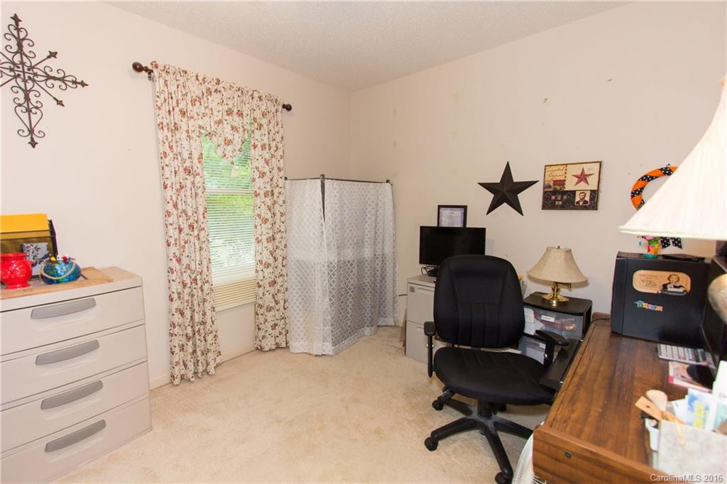 16 Oaks Circle - Photo 18
