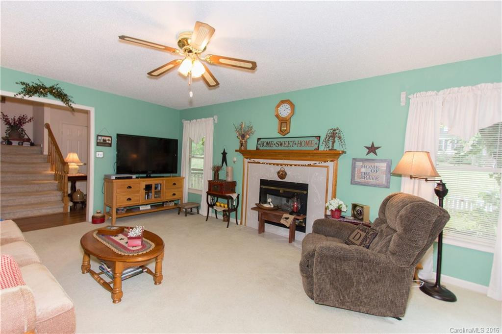16 Oaks Circle - Photo 5