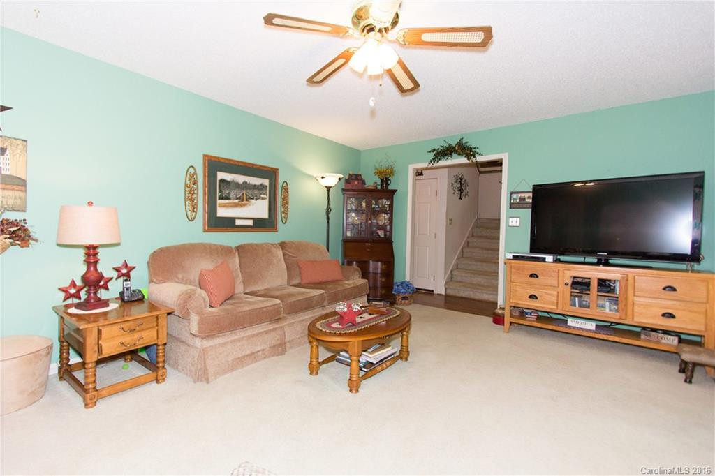 16 Oaks Circle - Photo 6