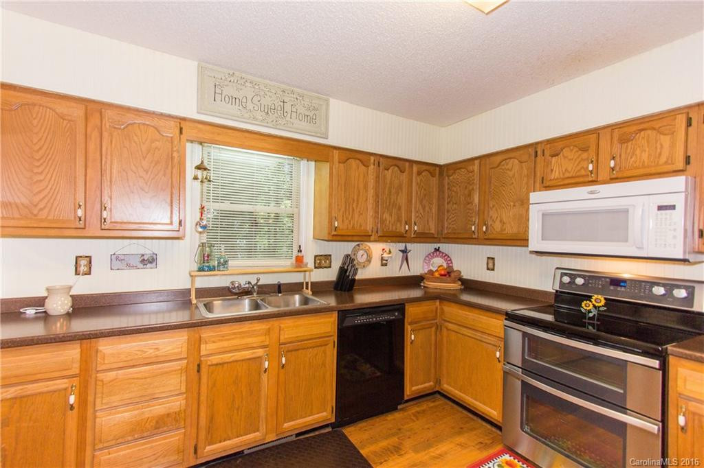 16 Oaks Circle - Photo 8