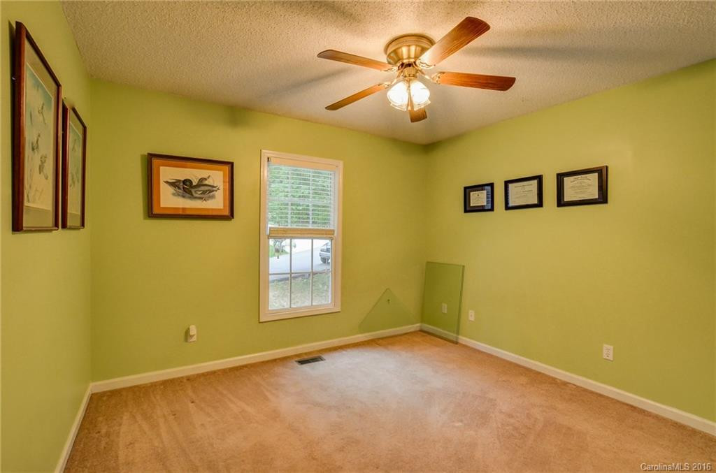10 Foxberry Drive #4 - Photo 16