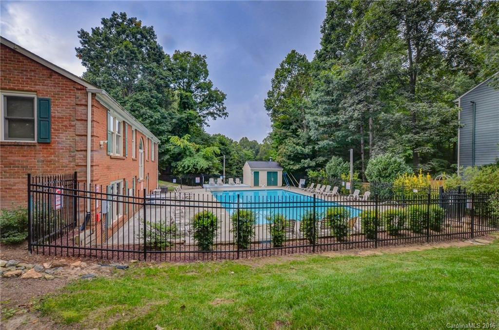 10 Foxberry Drive #4 - Photo 21