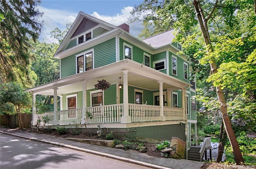 5 Howland Road