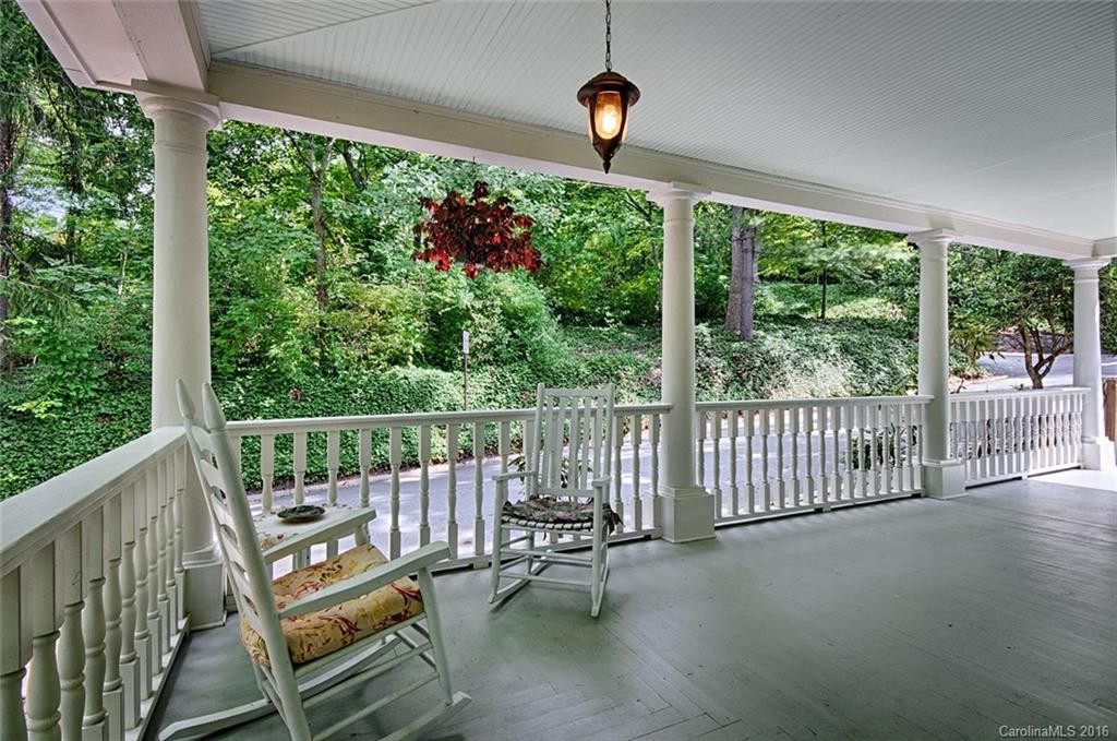5 Howland Road - Photo 2