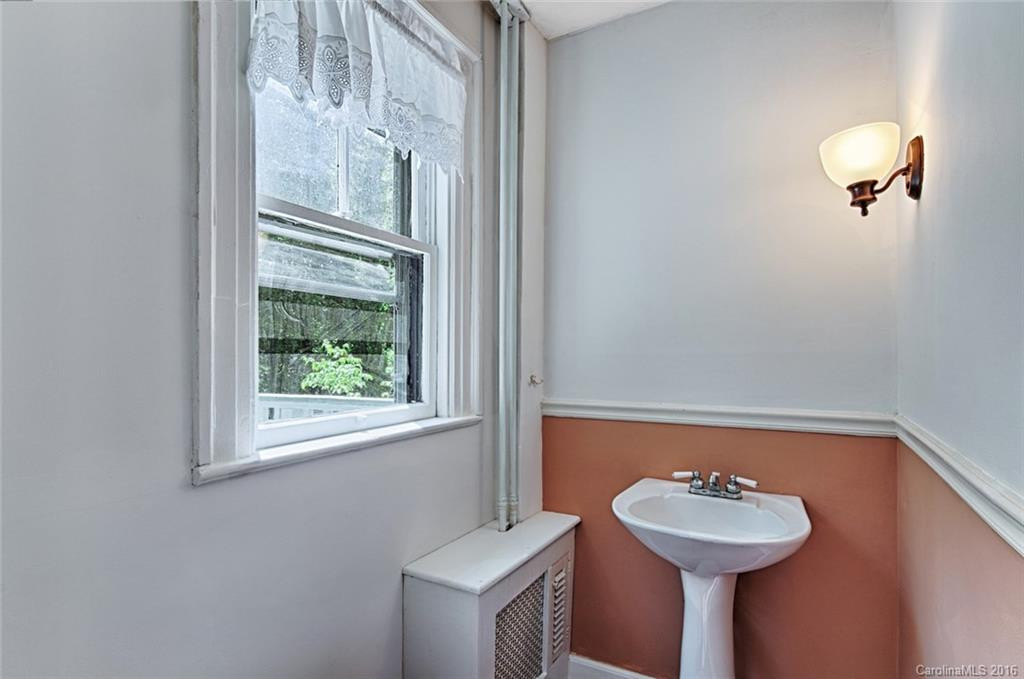 5 Howland Road - Photo 9