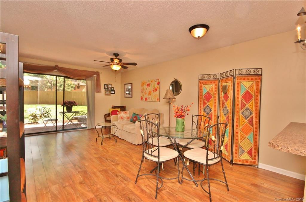 136 Colony Drive #136 - Photo 2